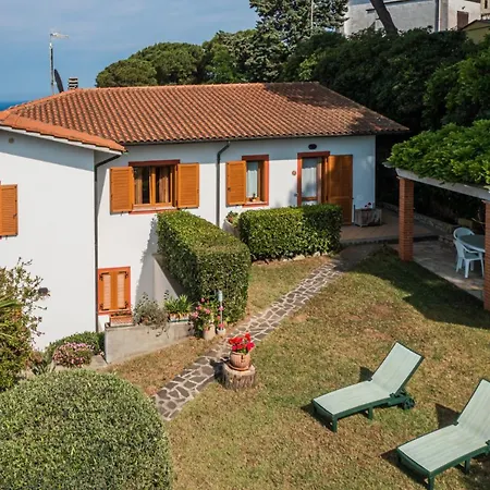 Apartment In 2 To 4 Persons With Large Private Garden Sole Capoliveri (Isola d'Elba)